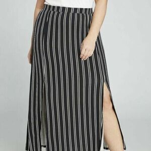 Lane Bryant Stripe Slit Maxi Skirt  Women's Size 14/16  NWT  Black & White